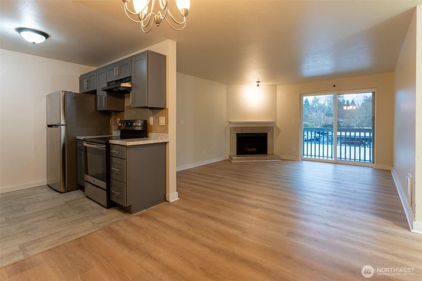Property photo for 16817 Larch Way #D201, Lynnwood photo 8