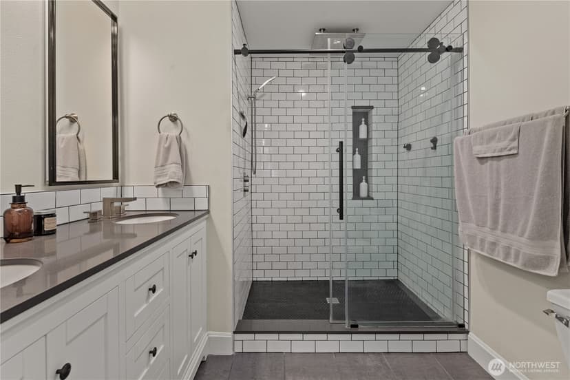 Property photo for 5001 California Avenue SW #202, Seattle photo 24