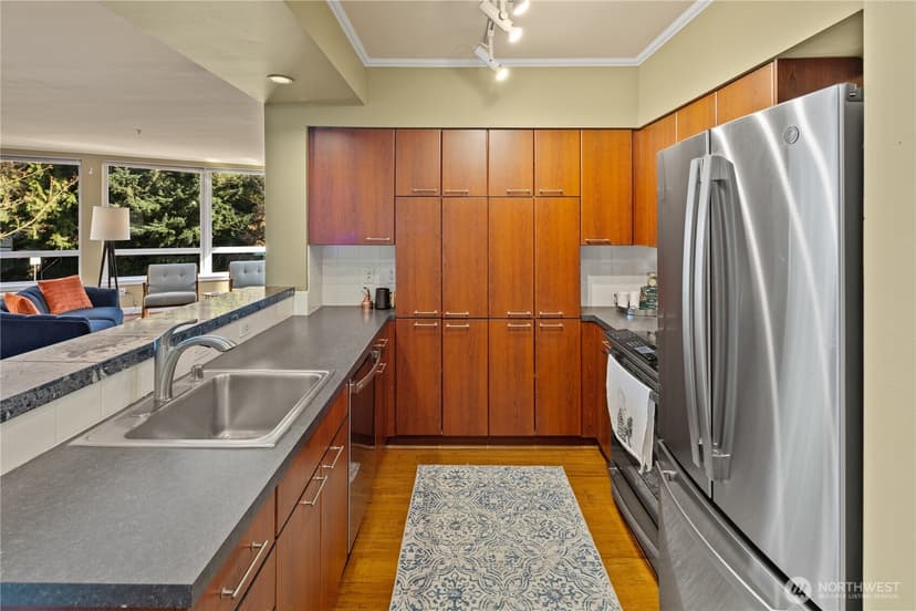 Property photo for 5001 California Avenue SW #202, Seattle photo 17