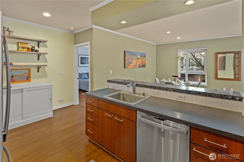 Property photo for 5001 California Avenue SW #202, Seattle photo 13