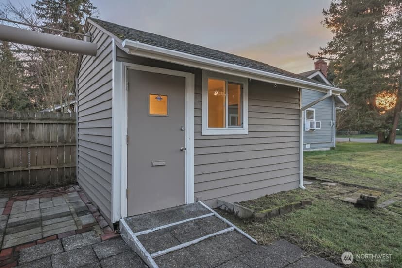 Property photo for 216 K Street SE, Auburn photo 17