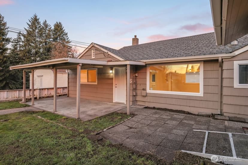 Property photo for 216 K Street SE, Auburn photo 2