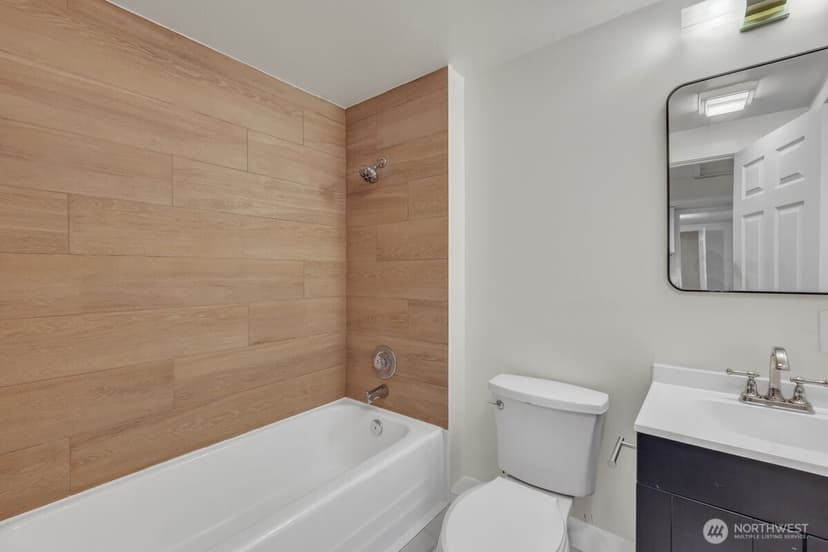 Property photo for 216 K Street SE, Auburn photo 14