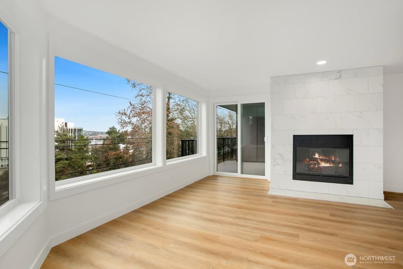 Property photo for 1028 Lakeview Boulevard E #4, Seattle photo 5