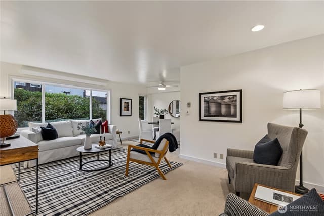 Property photo for 2111 E John Street #202, Seattle