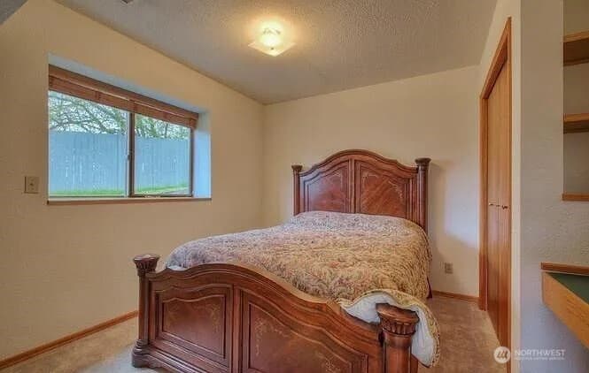 Property photo for 9502 S 200th Street, Kent photo 11