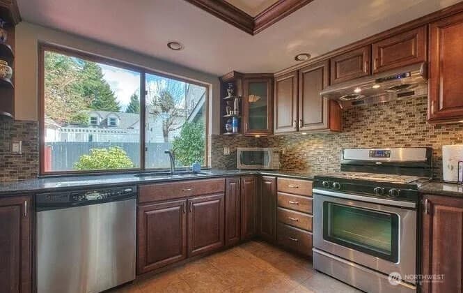 Property photo for 9502 S 200th Street, Kent photo 7
