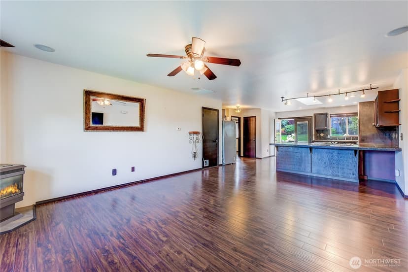Property photo for 3315 18th Street Pl SW, Puyallup photo 3