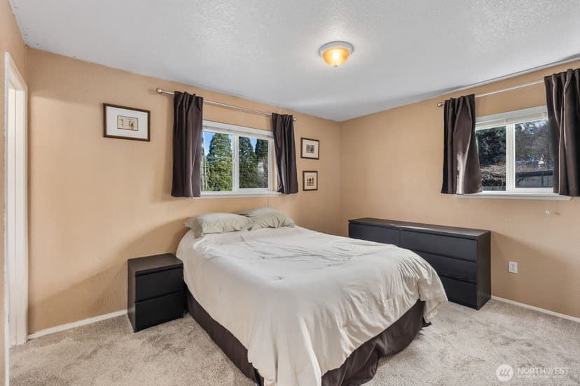 Property photo for 2971 39th Avenue NE, Tacoma photo 21