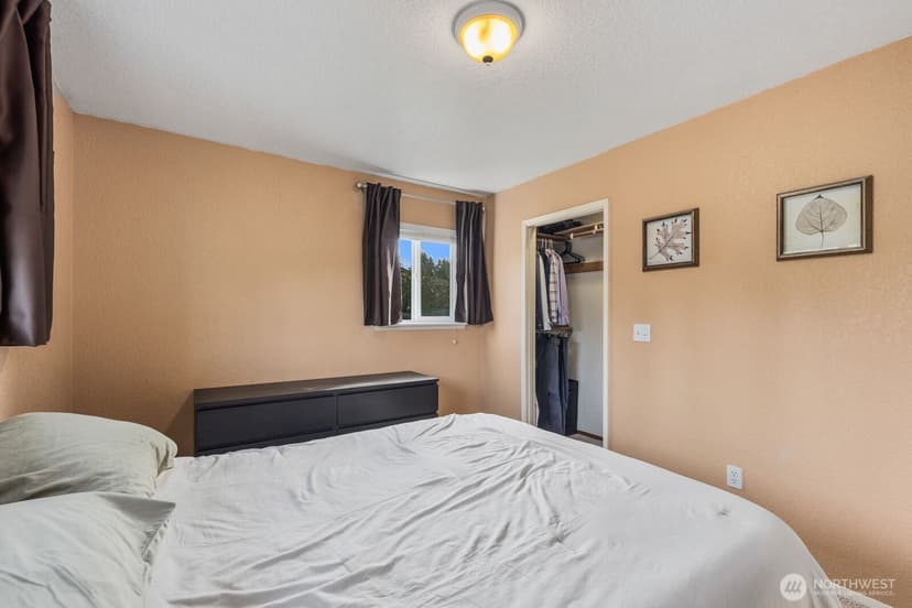 Property photo for 2971 39th Avenue NE, Tacoma photo 22
