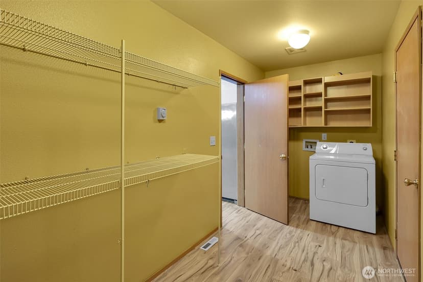 Property photo for 831 SW 364th Place, Federal Way photo 15