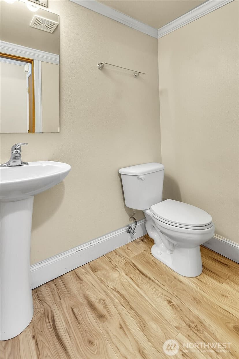 Property photo for 831 SW 364th Place, Federal Way photo 17