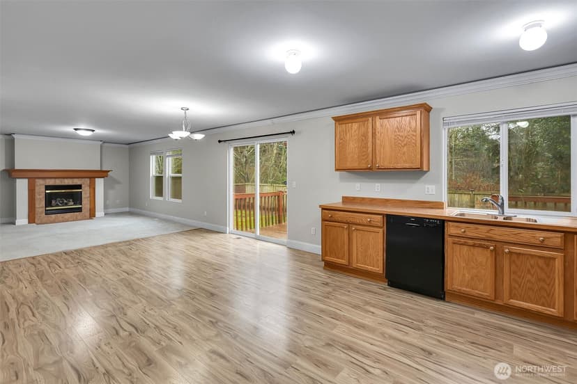 Property photo for 831 SW 364th Place, Federal Way photo 11