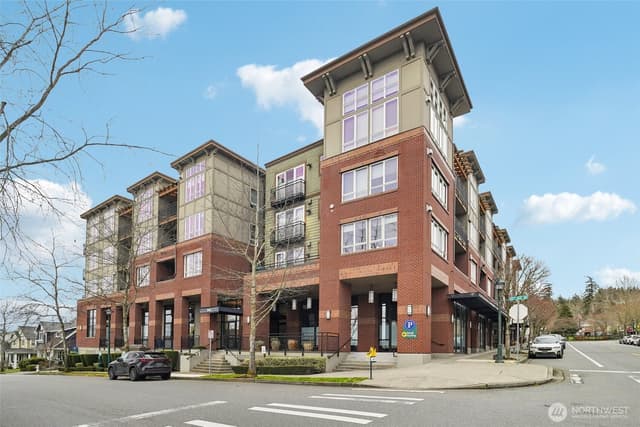 Property photo for 1886 25th Avenue NE #101, Issaquah
