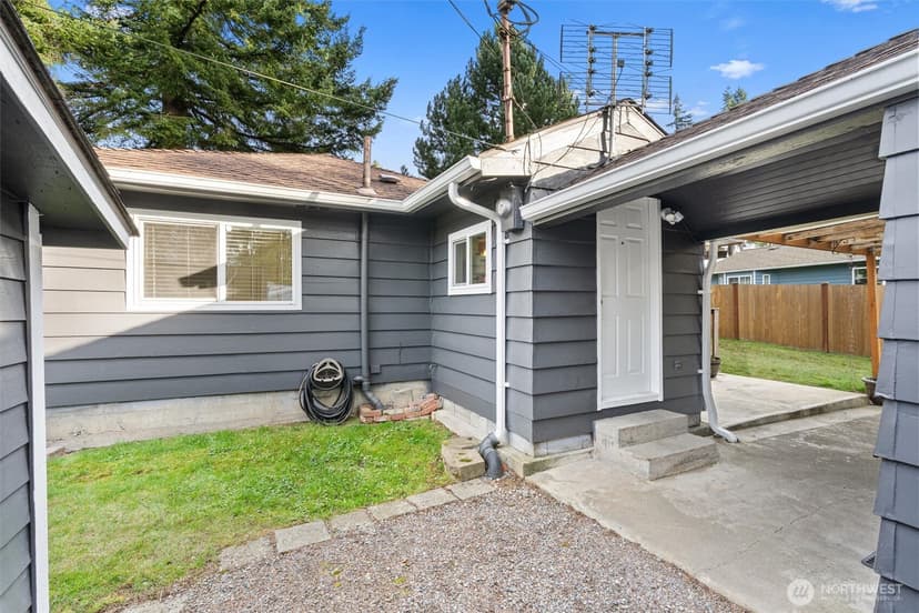 Property photo for 112 Barbara Lane, Everett photo 21