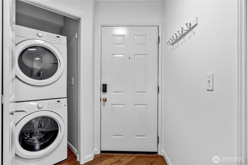 Property photo for 5000 Village Park Drive #B112, Issaquah photo 14