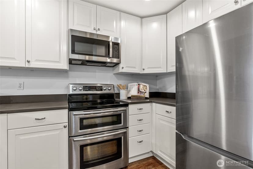 Property photo for 5000 Village Park Drive #B112, Issaquah photo 10