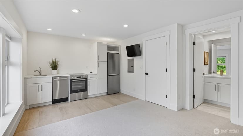 Property photo for 4527 W Raye Street, Seattle photo 33