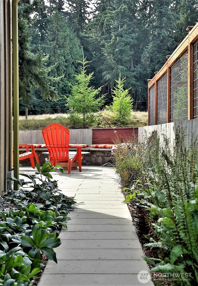 Property photo for 240 Clover Court, Langley photo 5