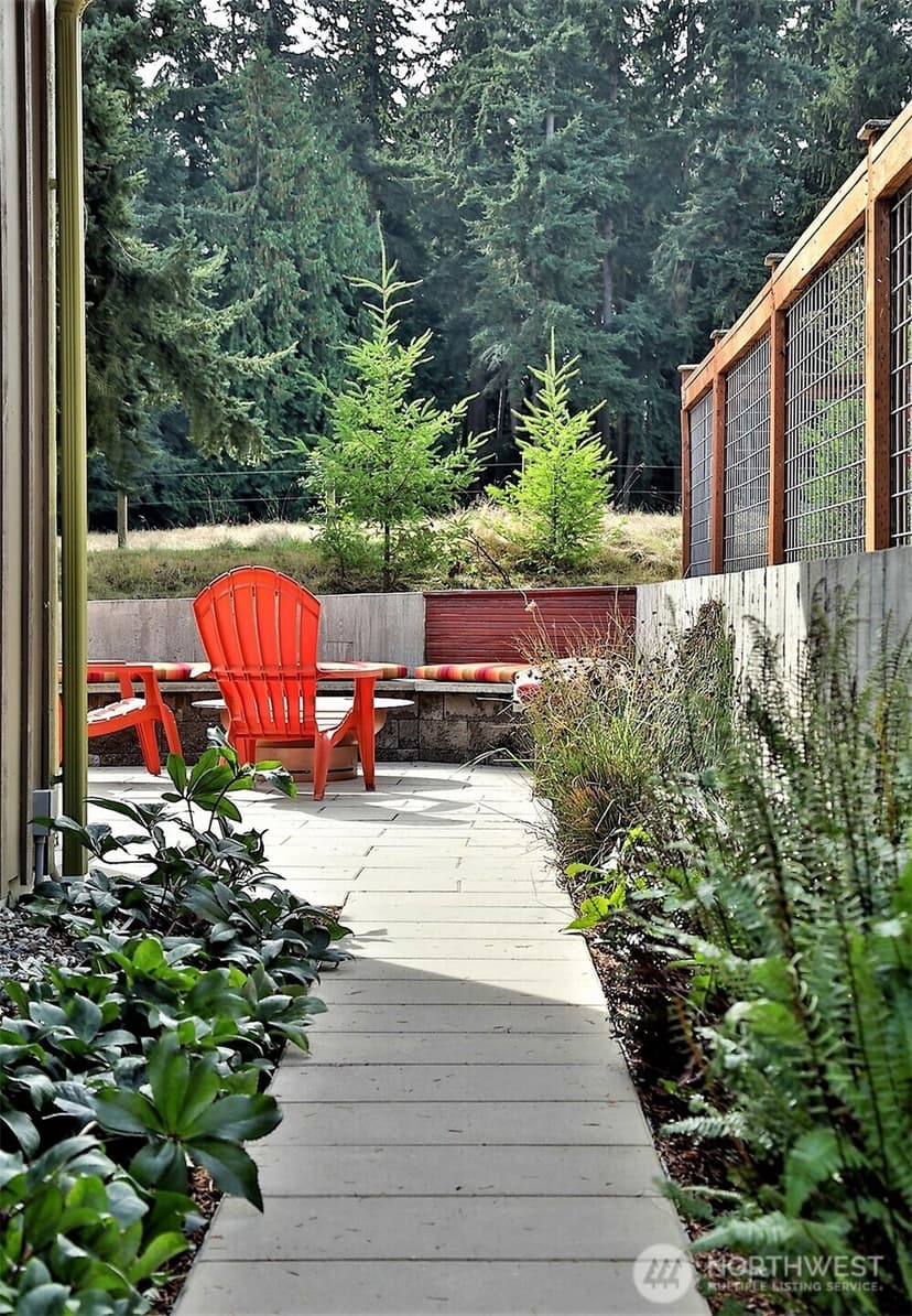 Property photo for 240 Clover Court, Langley photo 5