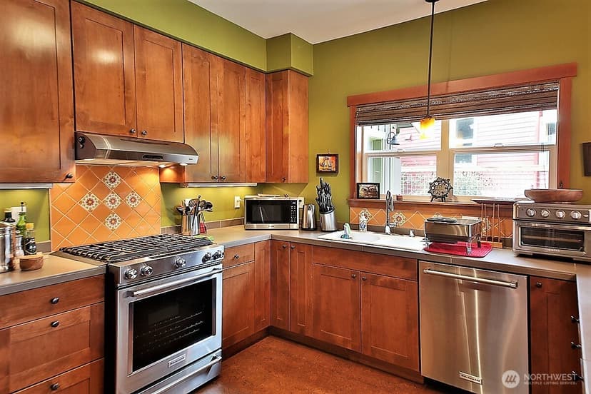 Property photo for 240 Clover Court, Langley photo 13