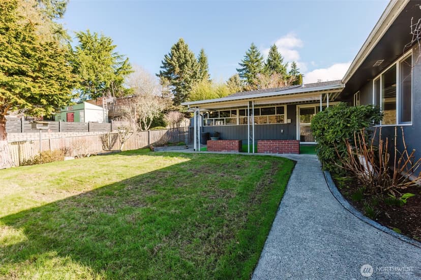 Property photo for 2110 E 17th Street, Bremerton photo 39