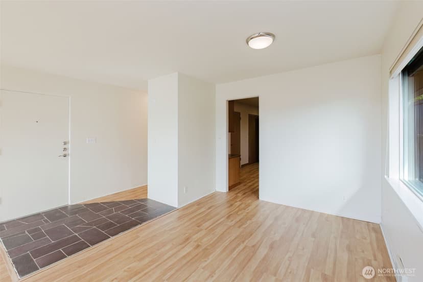 Property photo for 2110 E 17th Street, Bremerton photo 10