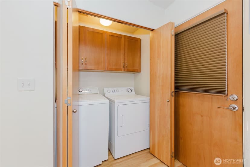 Property photo for 2110 E 17th Street, Bremerton photo 23