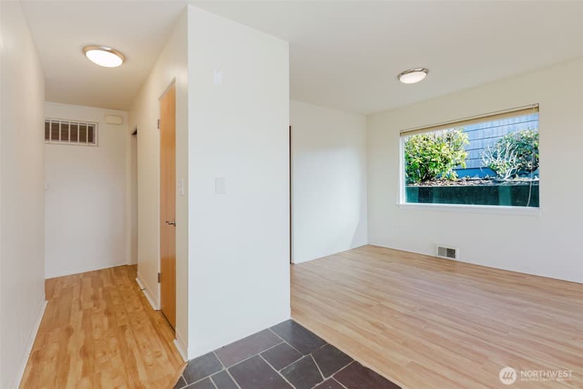 Property photo for 2110 E 17th Street, Bremerton photo 12