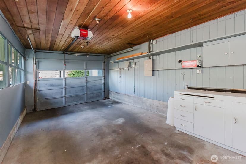 Property photo for 2110 E 17th Street, Bremerton photo 32