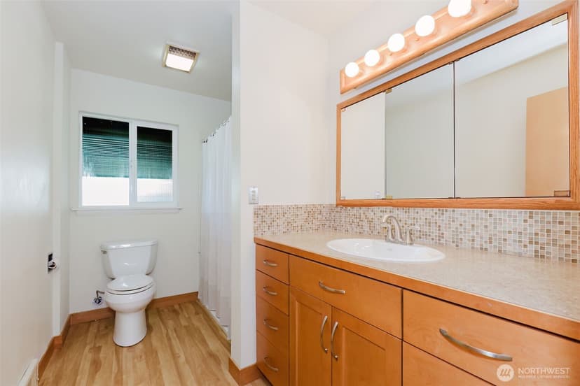 Property photo for 2110 E 17th Street, Bremerton photo 20