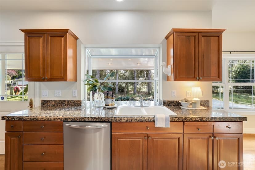 Property photo for 2726 9th Street SW, Puyallup photo 11