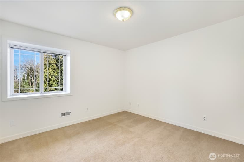 Property photo for 2726 9th Street SW, Puyallup photo 32