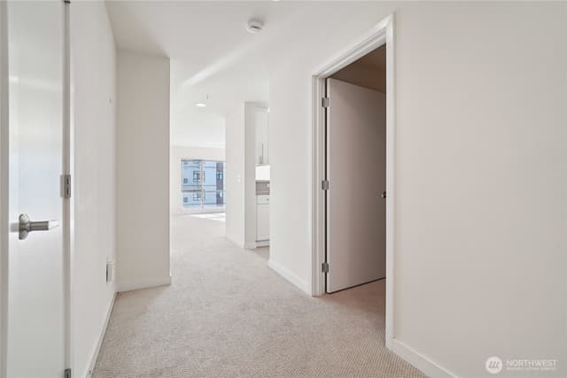 Property photo for 321 10th Avenue S #613, Seattle photo 3