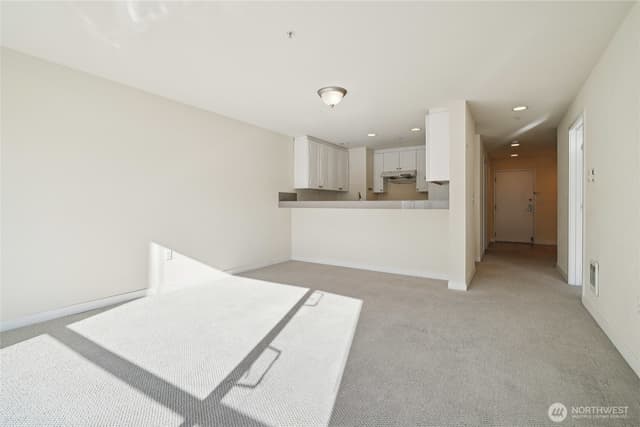 Property photo for 321 10th Avenue S #613, Seattle photo 5