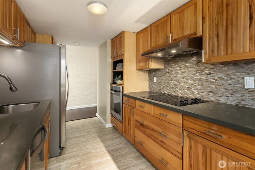Property photo for 3608 26th Place W #201, Seattle photo 6