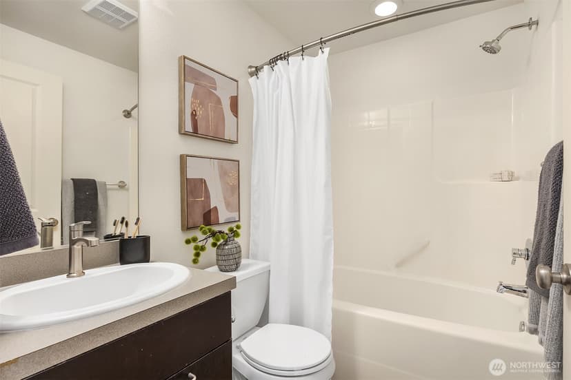 Property photo for 1848 NE Kenyon Court, Issaquah photo 21