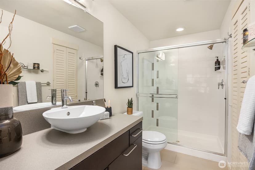 Property photo for 1848 NE Kenyon Court, Issaquah photo 22
