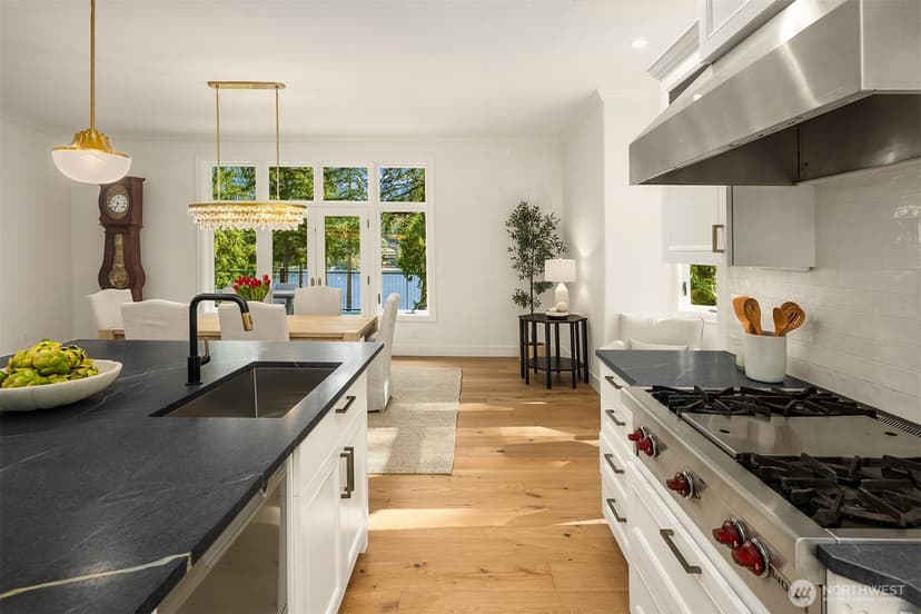 Property photo for 11710 Arrow Point Drive NE, Bainbridge Island photo 10
