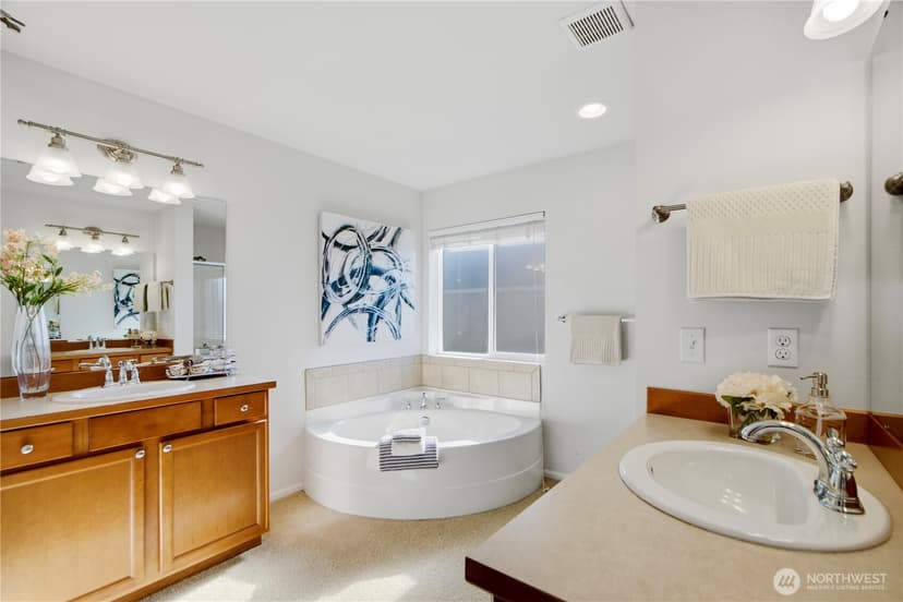 Property photo for 5025 S 215th st, Kent photo 19