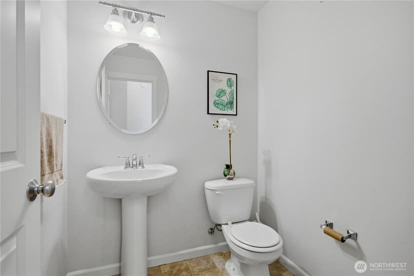 Property photo for 5025 S 215th st, Kent photo 16