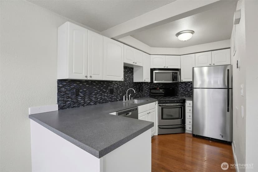 Property photo for 708 N L Street #2, Tacoma photo 10