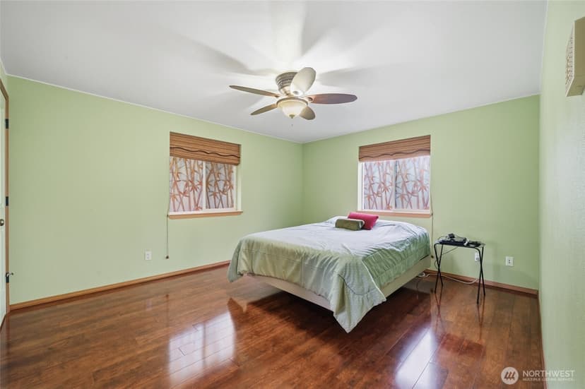 Property photo for 315 Taylor Avenue NW, Renton photo 15