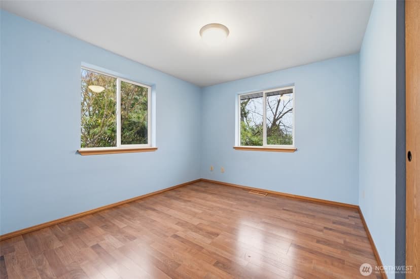 Property photo for 315 Taylor Avenue NW, Renton photo 12
