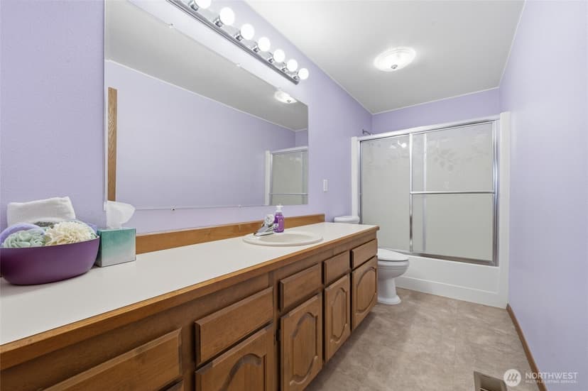 Property photo for 315 Taylor Avenue NW, Renton photo 18