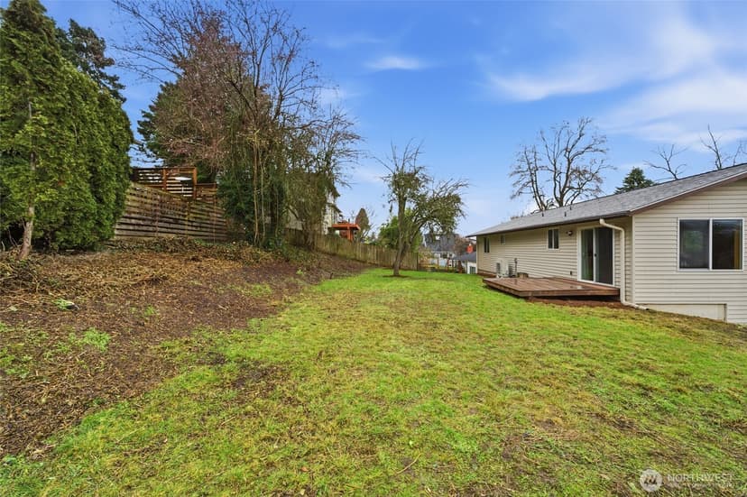 Property photo for 315 Taylor Avenue NW, Renton photo 32