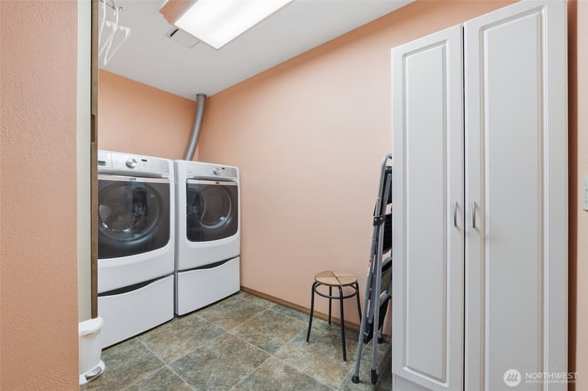 Property photo for 315 Taylor Avenue NW, Renton photo 27