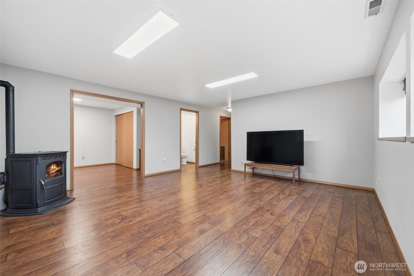 Property photo for 315 Taylor Avenue NW, Renton photo 20