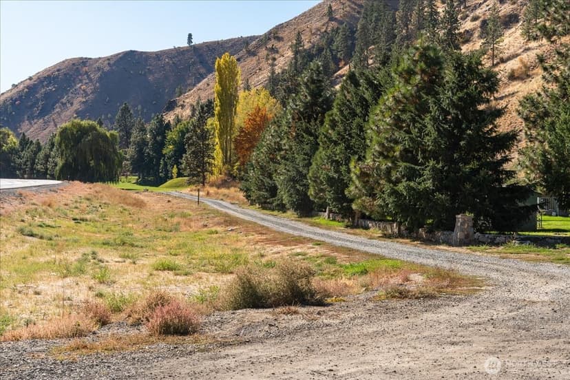 Property photo for 21300 US Highway 97a, Chelan photo 12