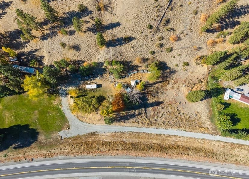 Property photo for 21300 US Highway 97a, Chelan photo 4